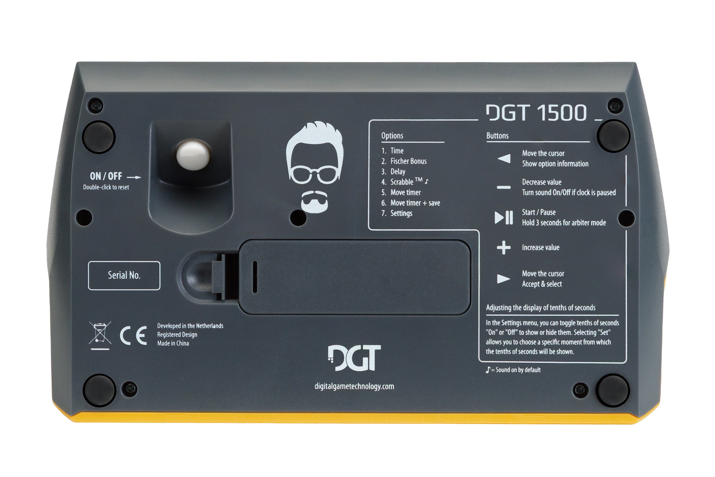 Schachuhr DGT 1500 Gotham Chess Rückseite der DGT 1500 Digital-Schachuhr mit geöffnetem Batteriefach, Rundtasten, Bedienhinweisen und DGT-Logo