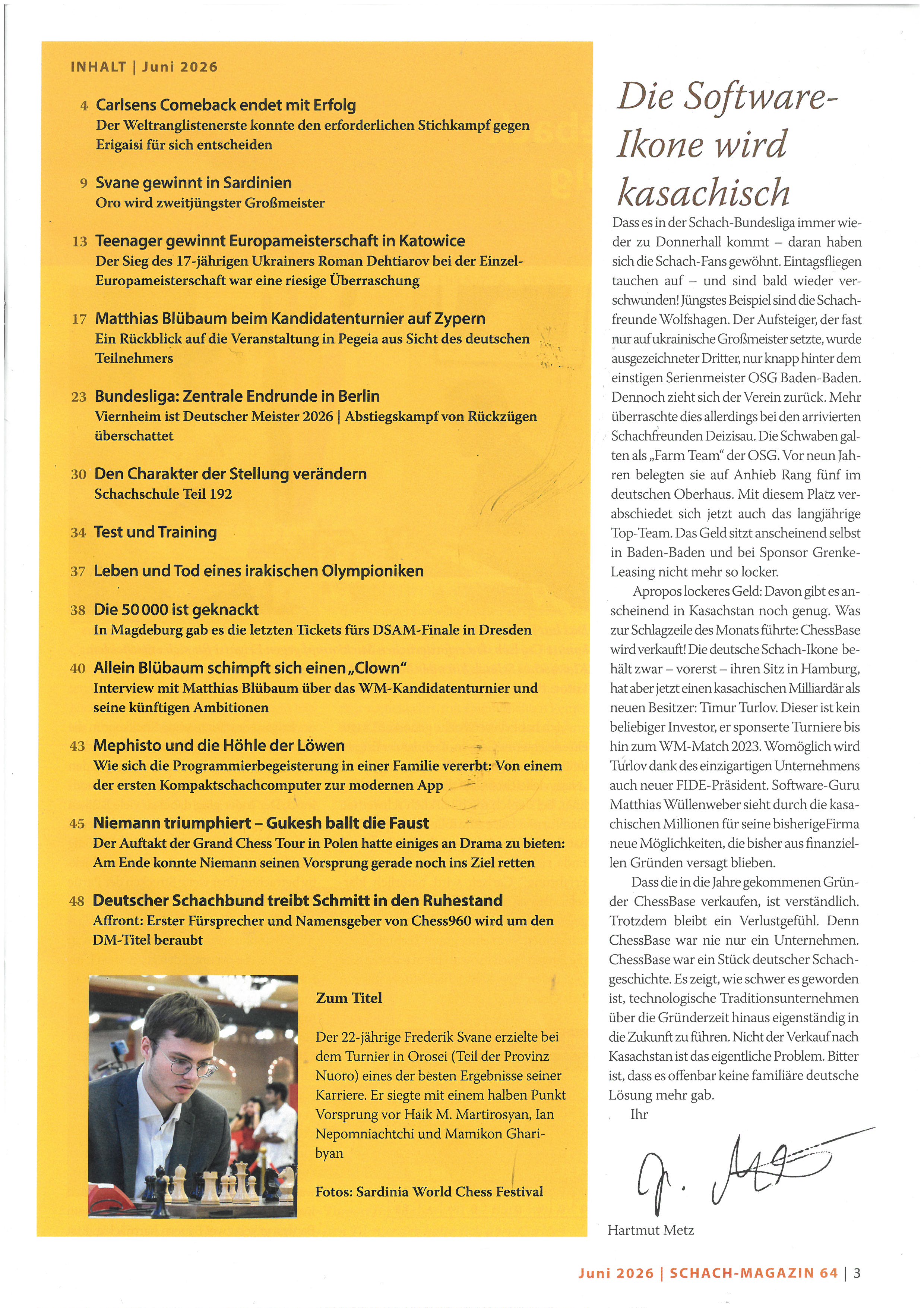 Foto einer Magazinseite: links gelber Inhaltsverzeichnis-Bereich mit nummerierten Artikeltiteln (u.a. Carlsens Comeback, Bundesliga, Test und Training), rechts die Spalte des Editorials mit Überschrift ‚Die Software-Ikone wird kasachisch‘; unten links kle